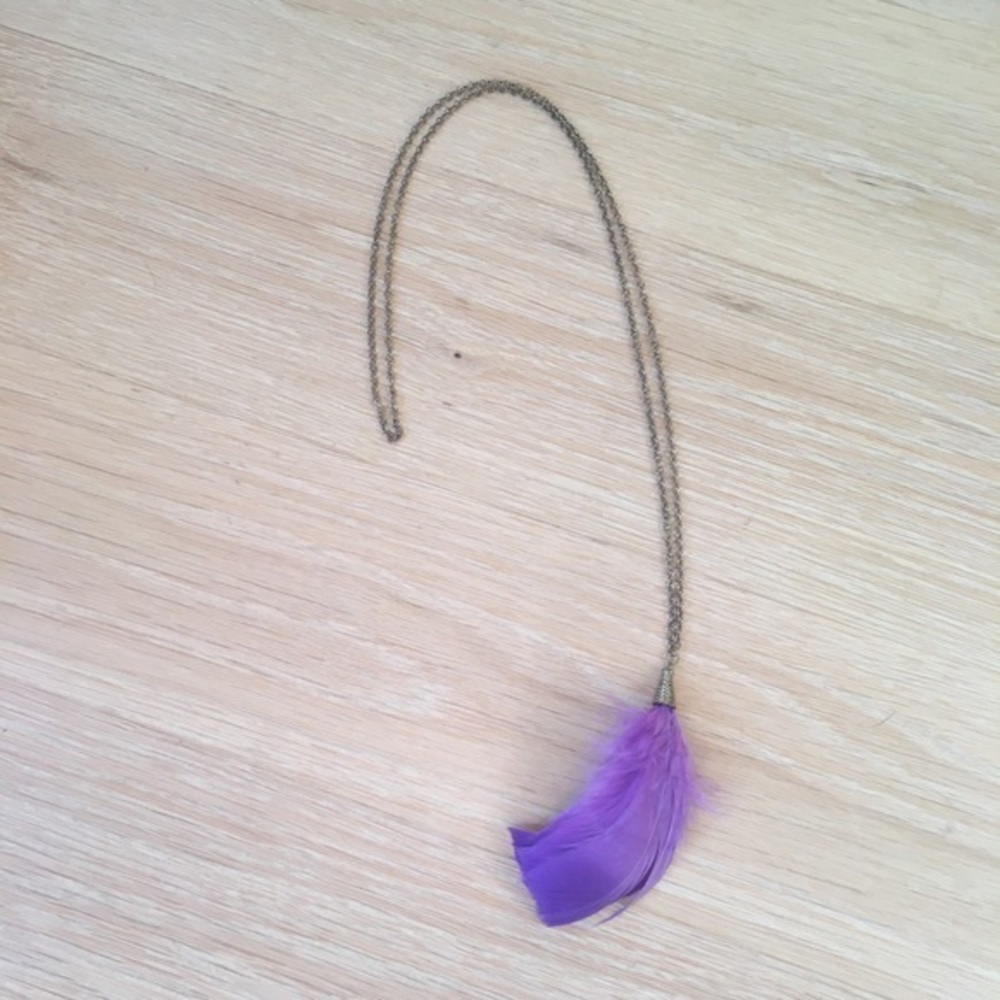 Feather Pendant Necklace